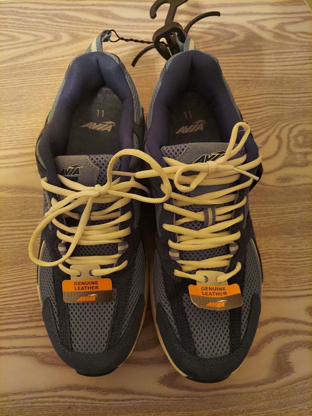 Avia Men's Navy and Blue Running Sneakers
